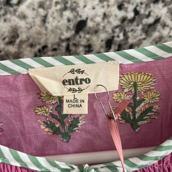 Entro floral print split neck dress size large NWT - Picture 4 of 6